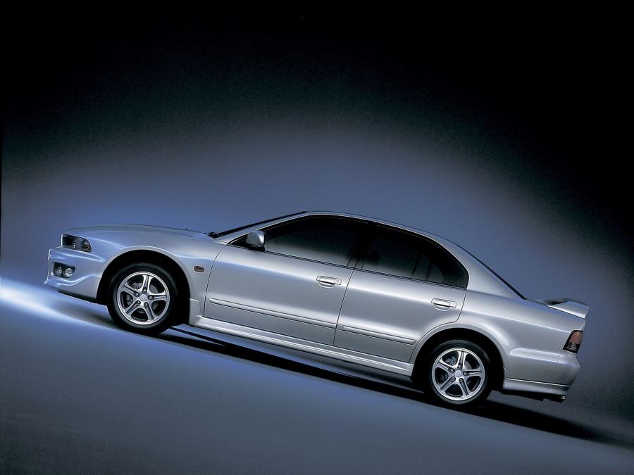 Mitsubishi Galant 1996 года  (JP) (фото 8 из 10)